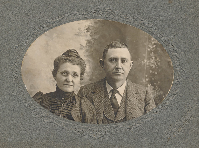 Photo noir et blanc d'un couple année 1900